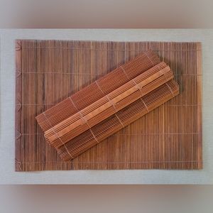 PIER 1 IMPORTS set of 4 wooden placemats